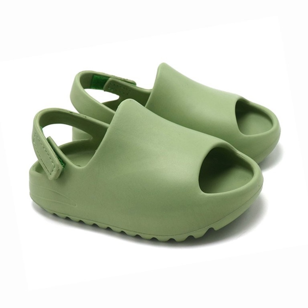 PatPat YEEZY Inspired Kids Slippers Size: 8 toddler